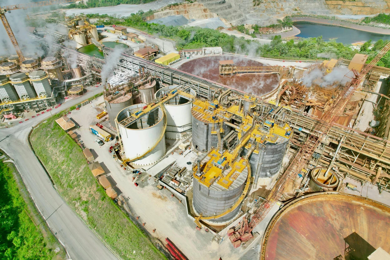 Construcción y montaje de tanques — imagen técnica